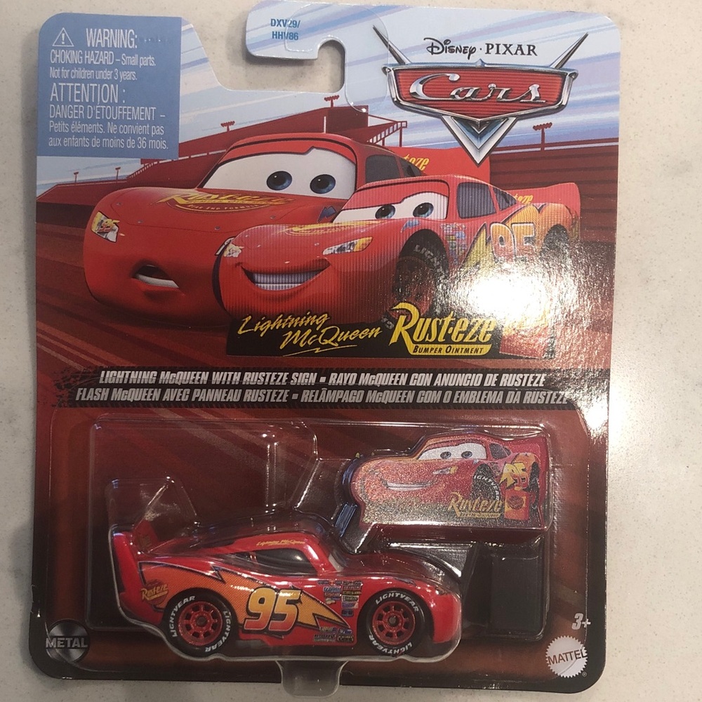 Pixar Cars Lightning McQueen Toy Car